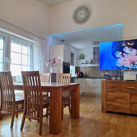 Modern Und Gemuetlich Apartment Linden  Bagian luar foto
