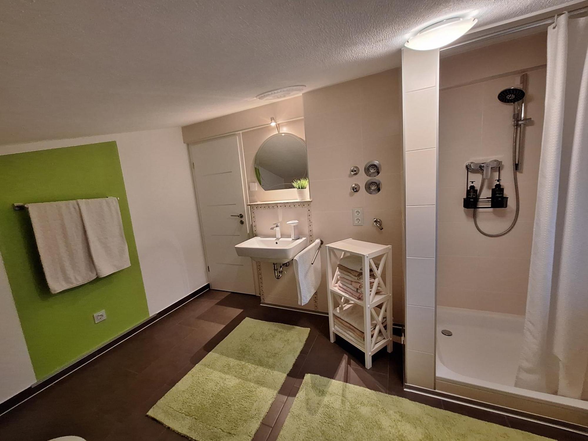 Modern Und Gemuetlich Apartment Linden  Bagian luar foto